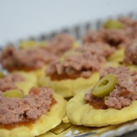 Detalhes do produto Mini Pizza Calabresa (25g)