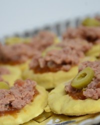 Detalhes do produto Mini Pizza Calabresa (25g)